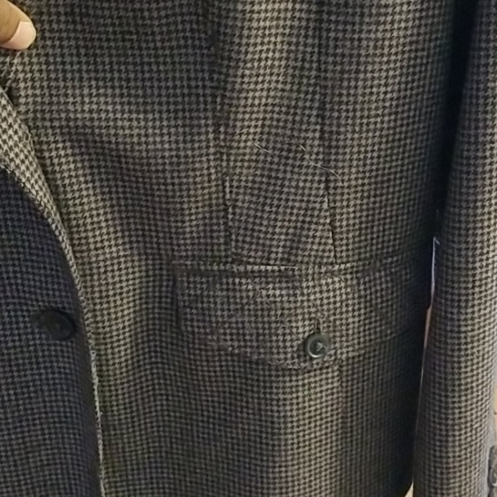 Blazer - Picture 3 of 3